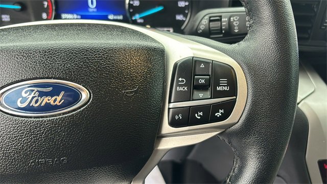 Used 2023 Ford Explorer XLT image 15