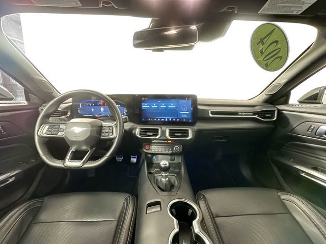 Used 2024 Ford Mustang GT Premium image 3