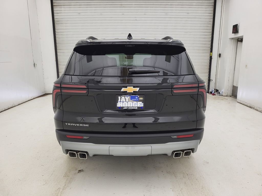 New 2026 Chevrolet Traverse LT w/ Driver Confidence Package image 15