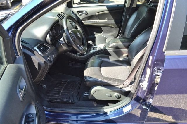 Used 2017 Dodge Journey Crossroad w/ Popular Equipment Group AWD/4WD image 17