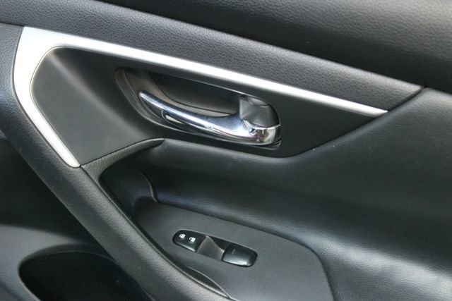 Used 2018 Nissan Altima 2.5 S image 9