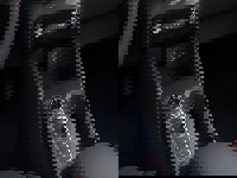 New 2026 Ford Escape ST-Line w/ Tech Pack #1 AWD/4WD image 15