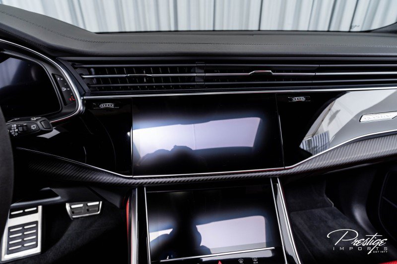 Used 2025 Audi RS Q8 performance image 30