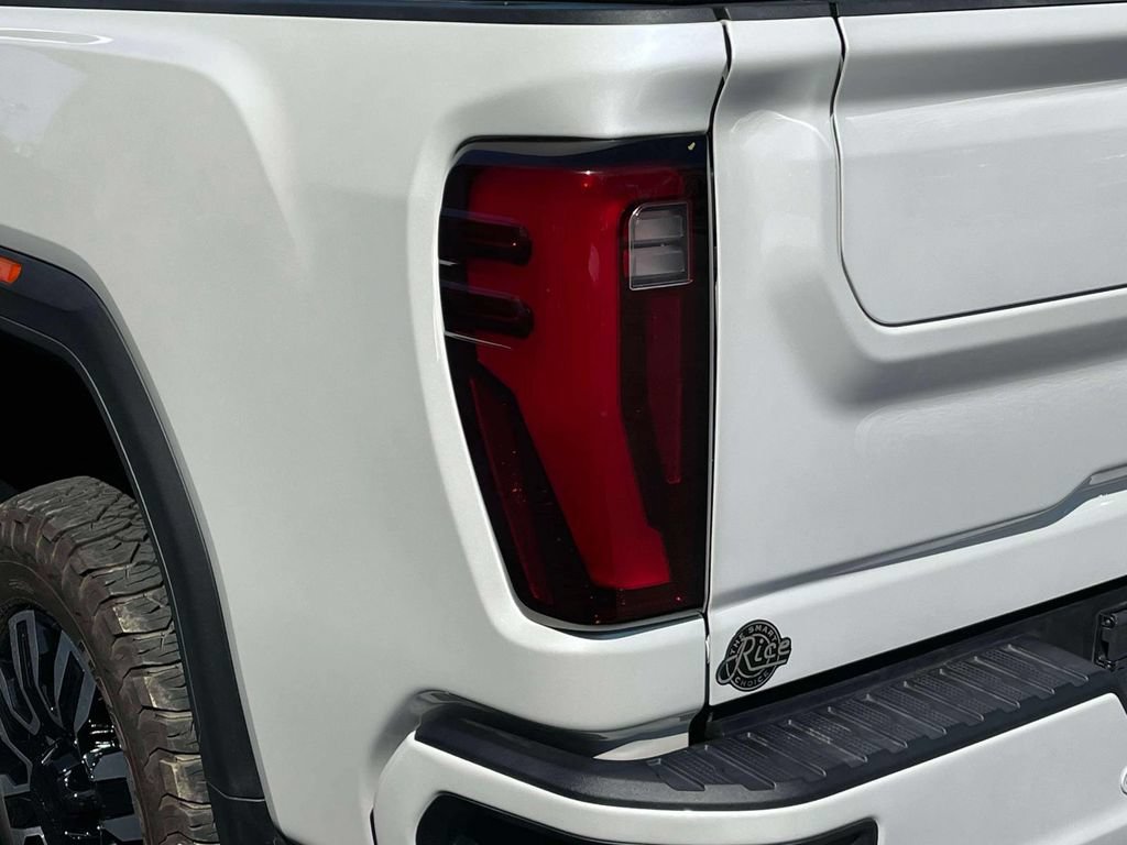 Used 2025 GMC Sierra 2500 Denali Ultimate AWD/4WD image 10