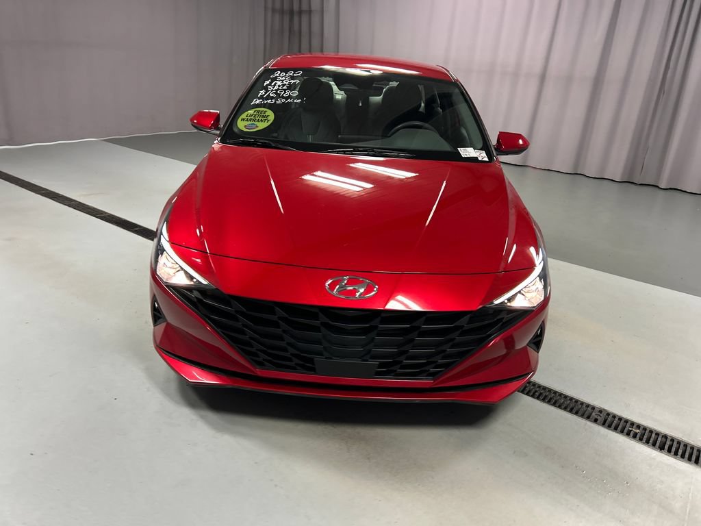 Used 2022 Hyundai Elantra SEL w/ Convenience Package FWD video 2