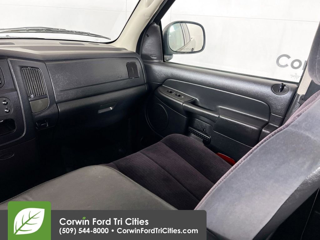 Used 2005 Dodge Ram 1500 Truck SLT image 22