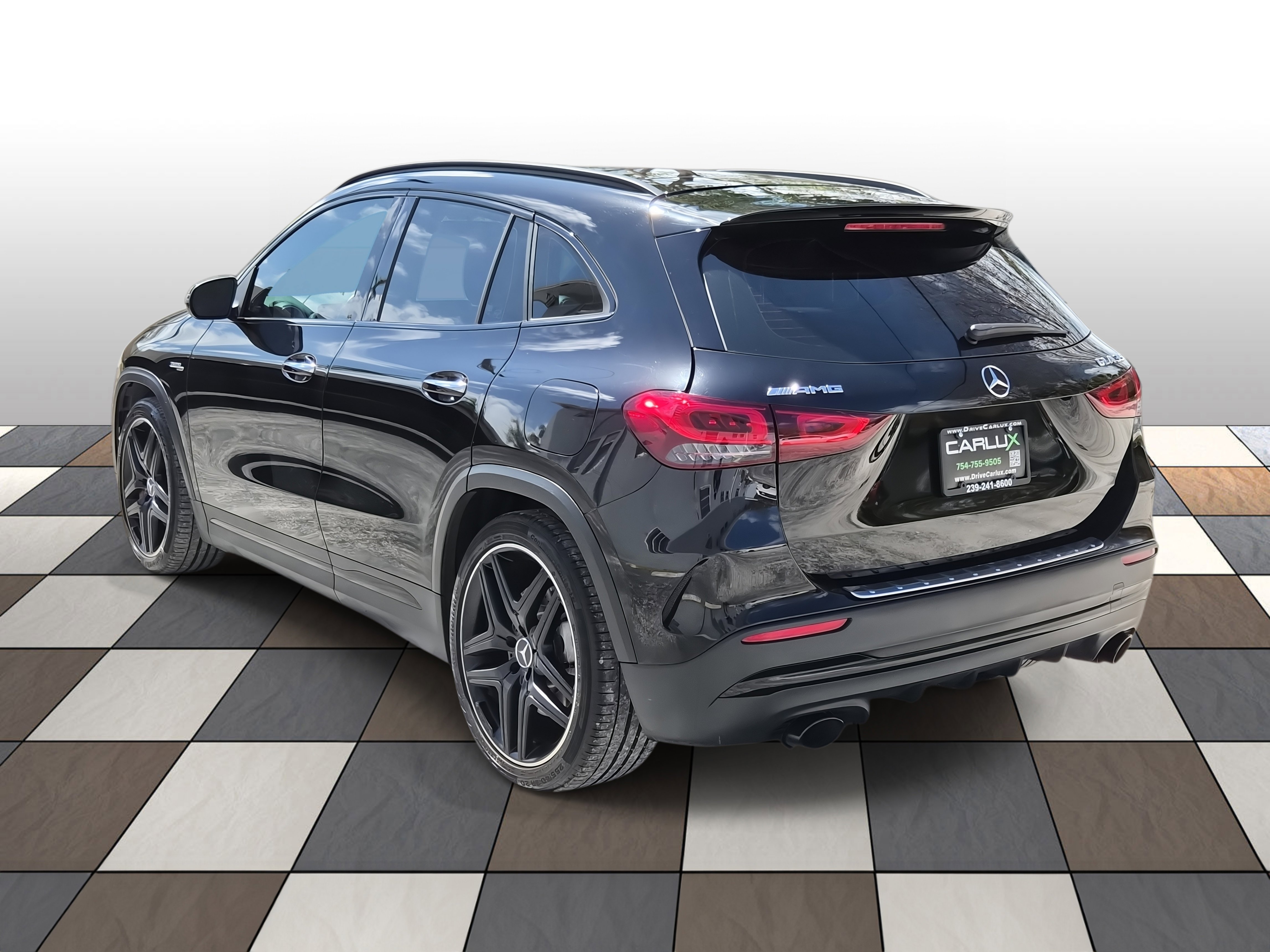Used 2022 Mercedes-Benz GLA 35 AMG 4MATIC w/ Premium Package Lite image 6