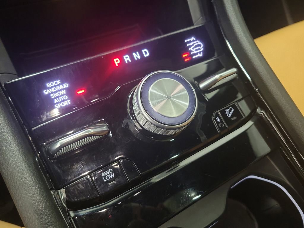 Used 2023 Jeep Grand Cherokee L Summit image 33