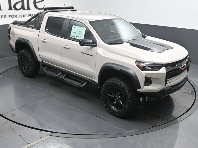 New 2026 Chevrolet Colorado ZR2 w/ Midnight Edition AWD/4WD image 26