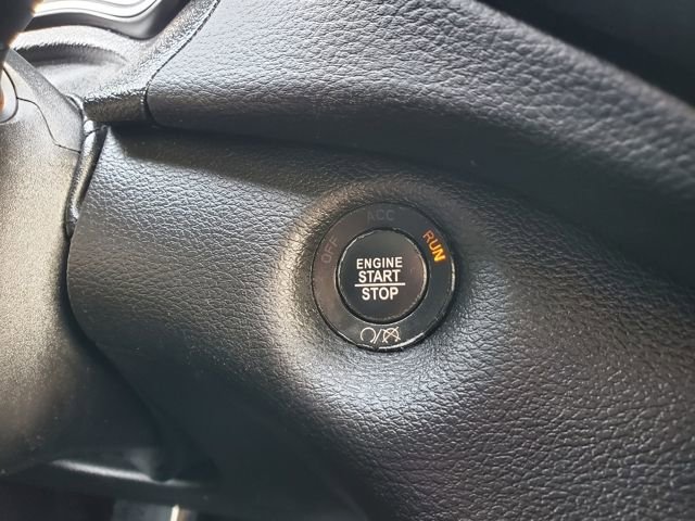 Certified 2020 Jeep Cherokee Trailhawk w/ Cold Weather Group image 24