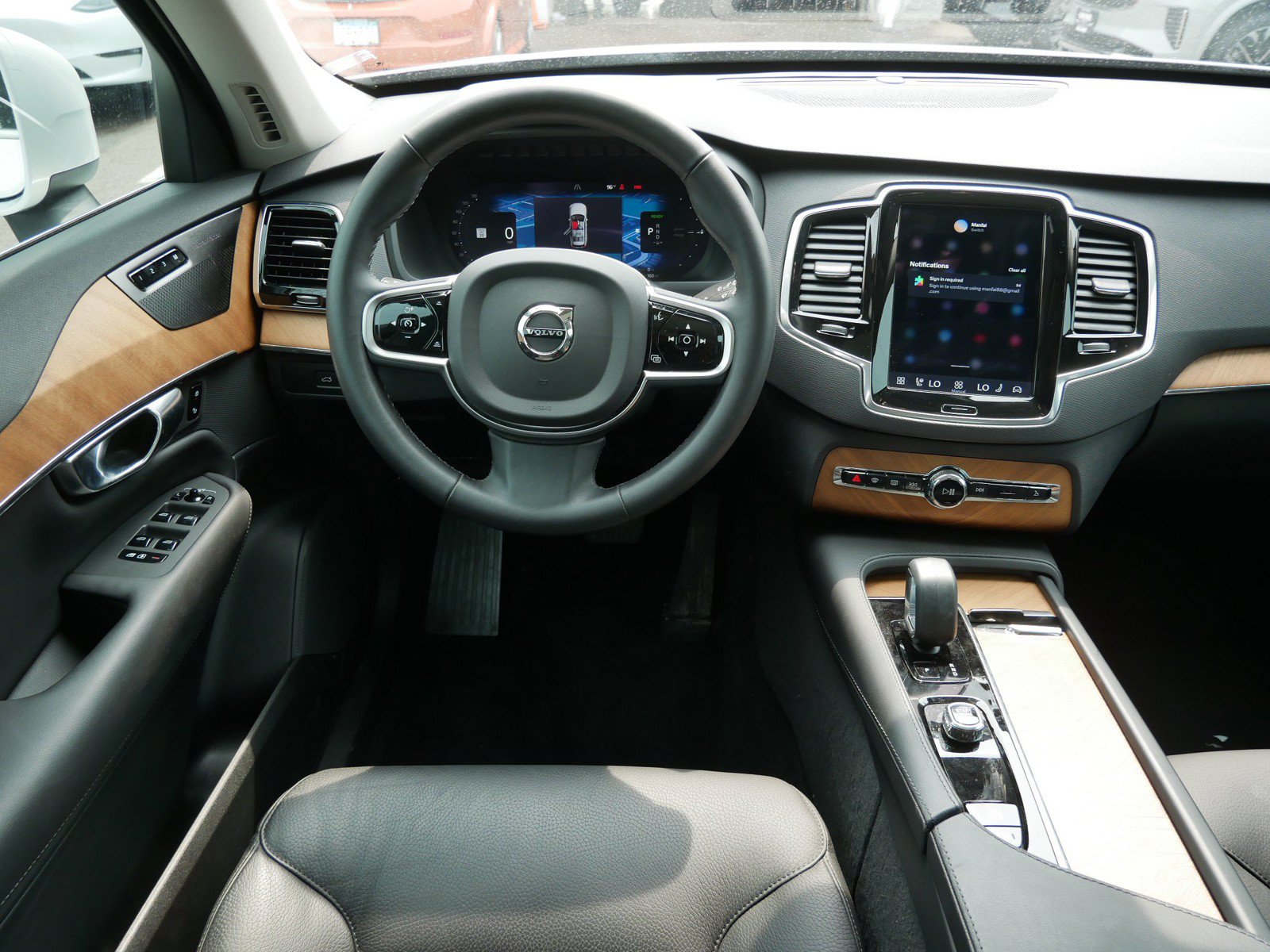 Certified 2025 Volvo XC90 T8 Plus w/ Protection Package Premier AWD/4WD image 12