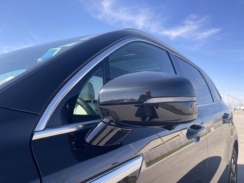 Used 2025 Kia Sorento SX Prestige image 11