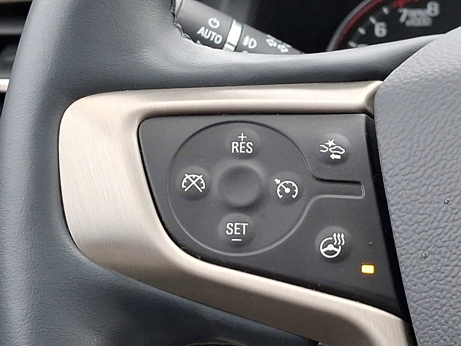 Used 2023 GMC Acadia Denali w/ Denali Ultimate Package image 22