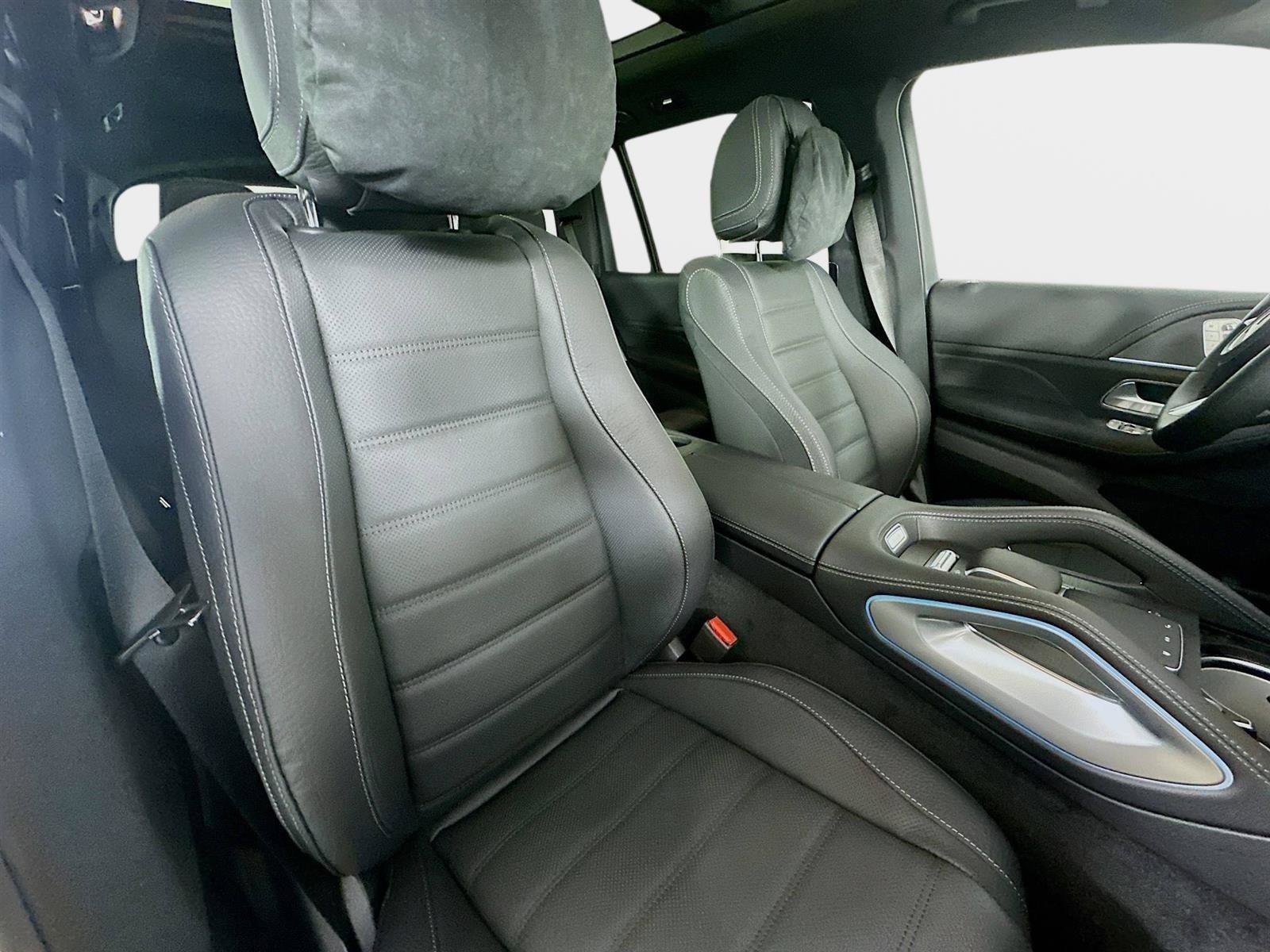 Used 2026 Mercedes-Benz GLS 580 4MATIC image 39