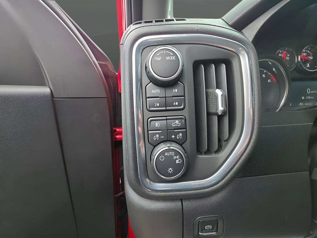 Used 2021 Chevrolet Silverado 1500 RST image 16