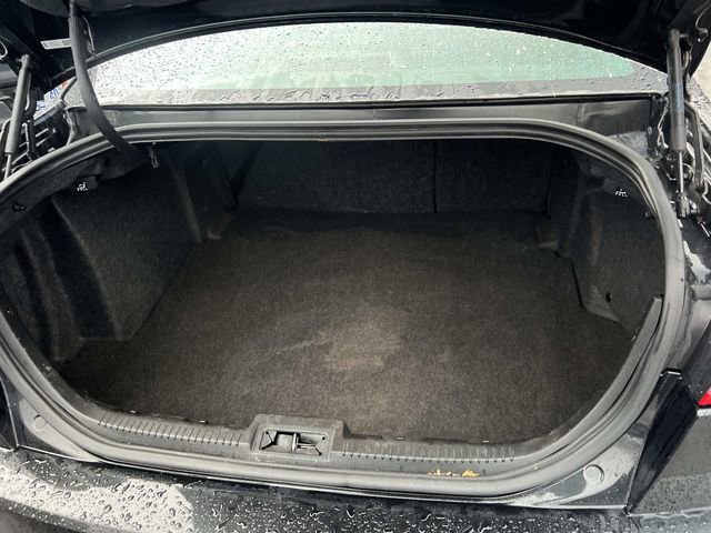 Used 2011 Lincoln MKZ image 12