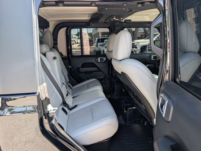 Used 2022 Jeep Gladiator Mojave w/ LED Lighting Group AWD/4WD image 17