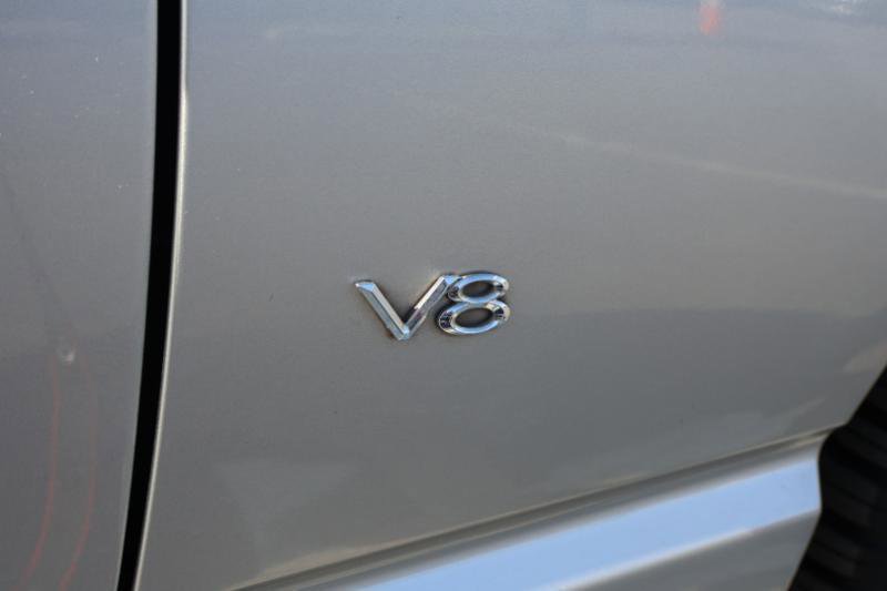 Used 2004 Ford Thunderbird RWD image 10