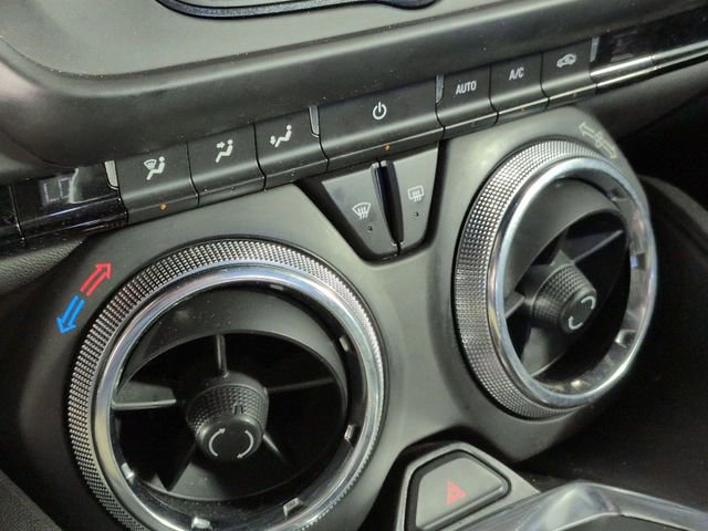 Used 2020 Chevrolet Camaro LT image 20