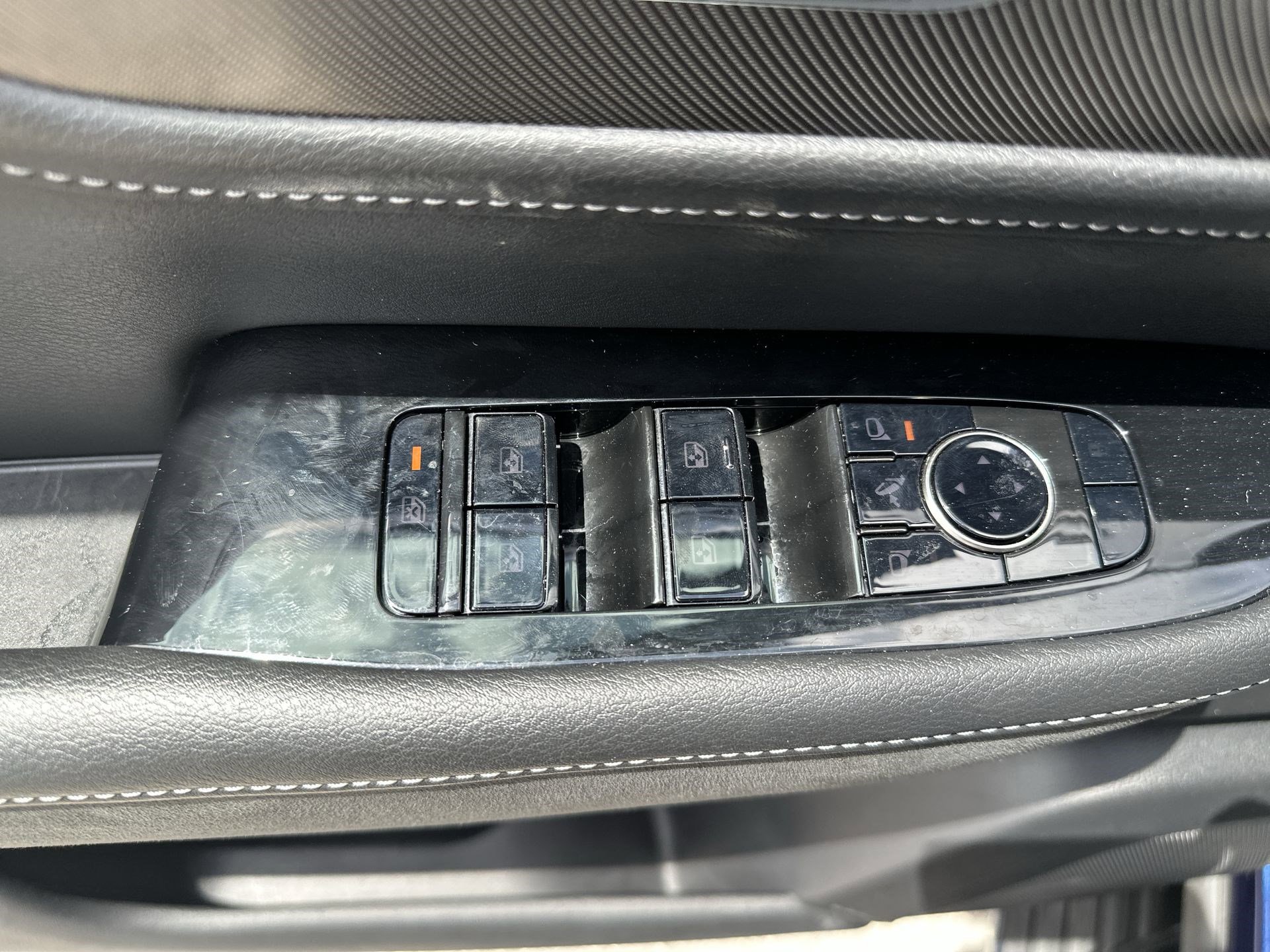 Used 2025 INFINITI QX80 Luxe RWD image 15