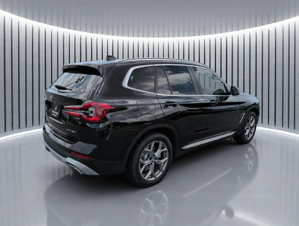 Used 2024 BMW X3 sDrive30i w/ Convenience Package RWD image 5