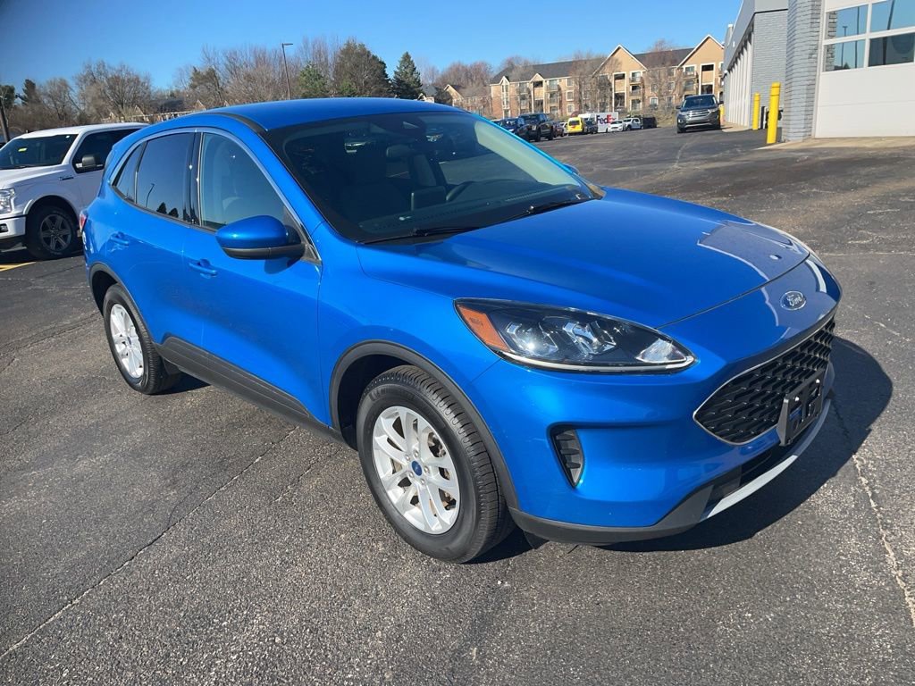 Used 2020 Ford Escape SE image 3