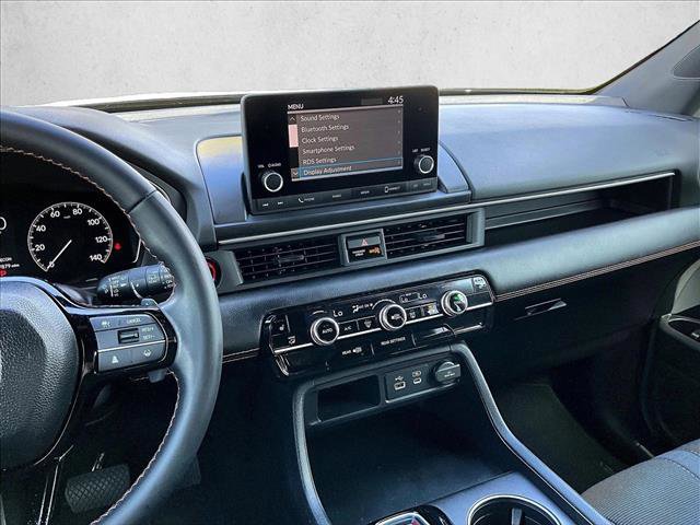 Used 2025 Honda Pilot Sport image 8