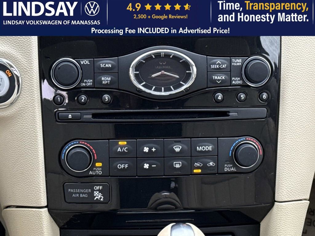 Used 2017 INFINITI QX70 AWD w/ Premium Package image 16