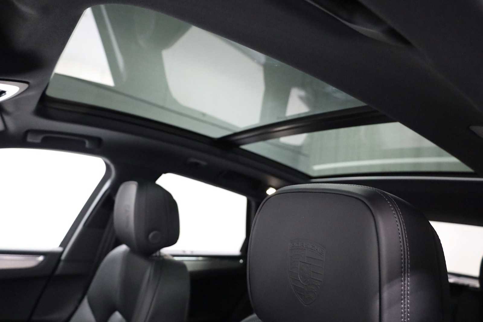 New 2026 Porsche Macan image 20