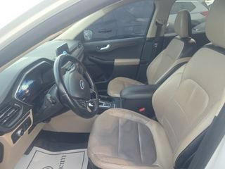 Used 2020 Ford Escape Titanium w/ Titanium Premium Package 2.0 AWD/4WD image 5