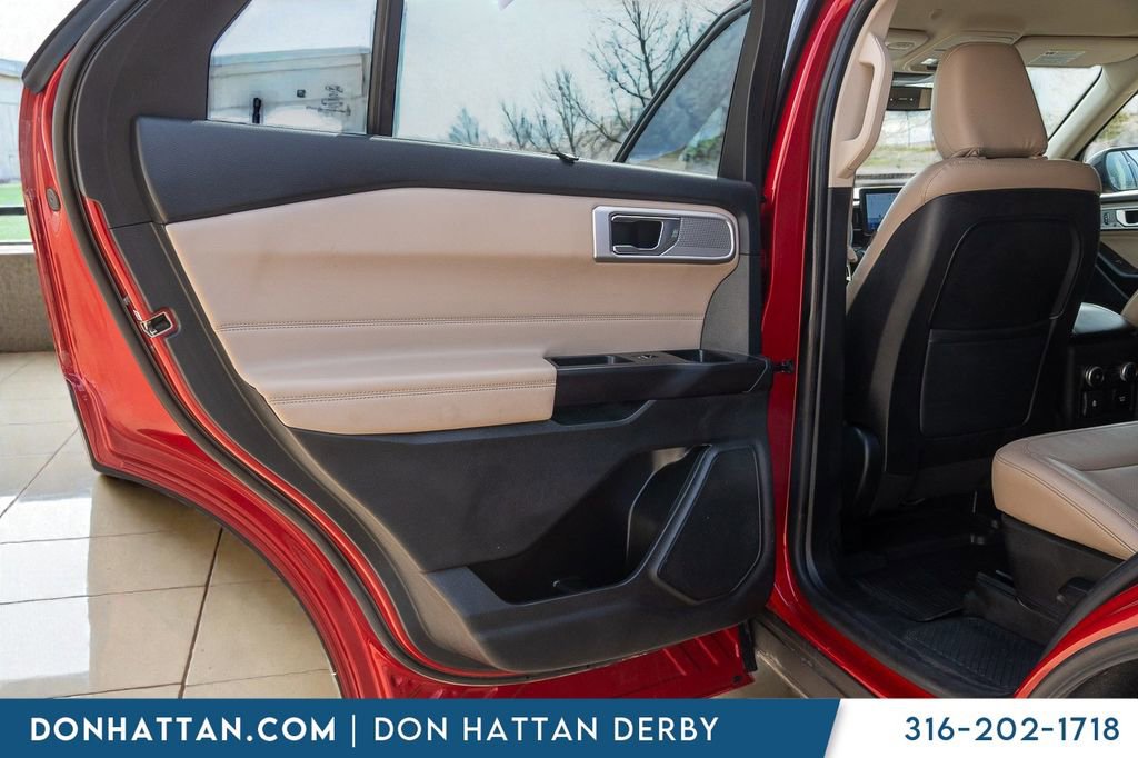 Used 2020 Ford Explorer Limited w/ Class III Trailer Tow Package image 18