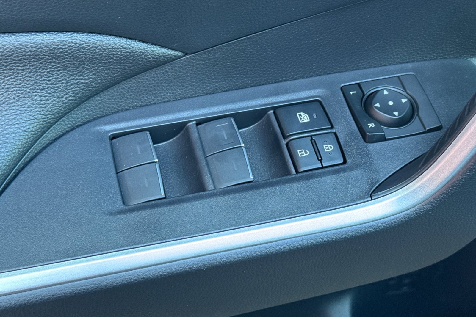 Certified 2024 Toyota RAV4 SE image 18