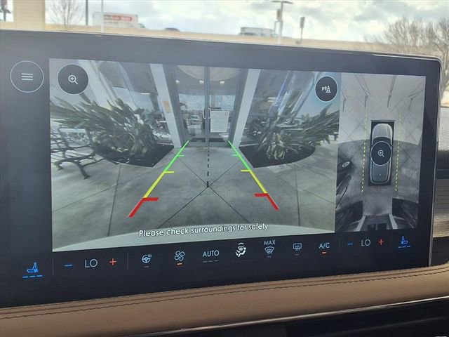 Certified 2024 Lincoln Corsair AWD w/ Equipment Group 101A image 18