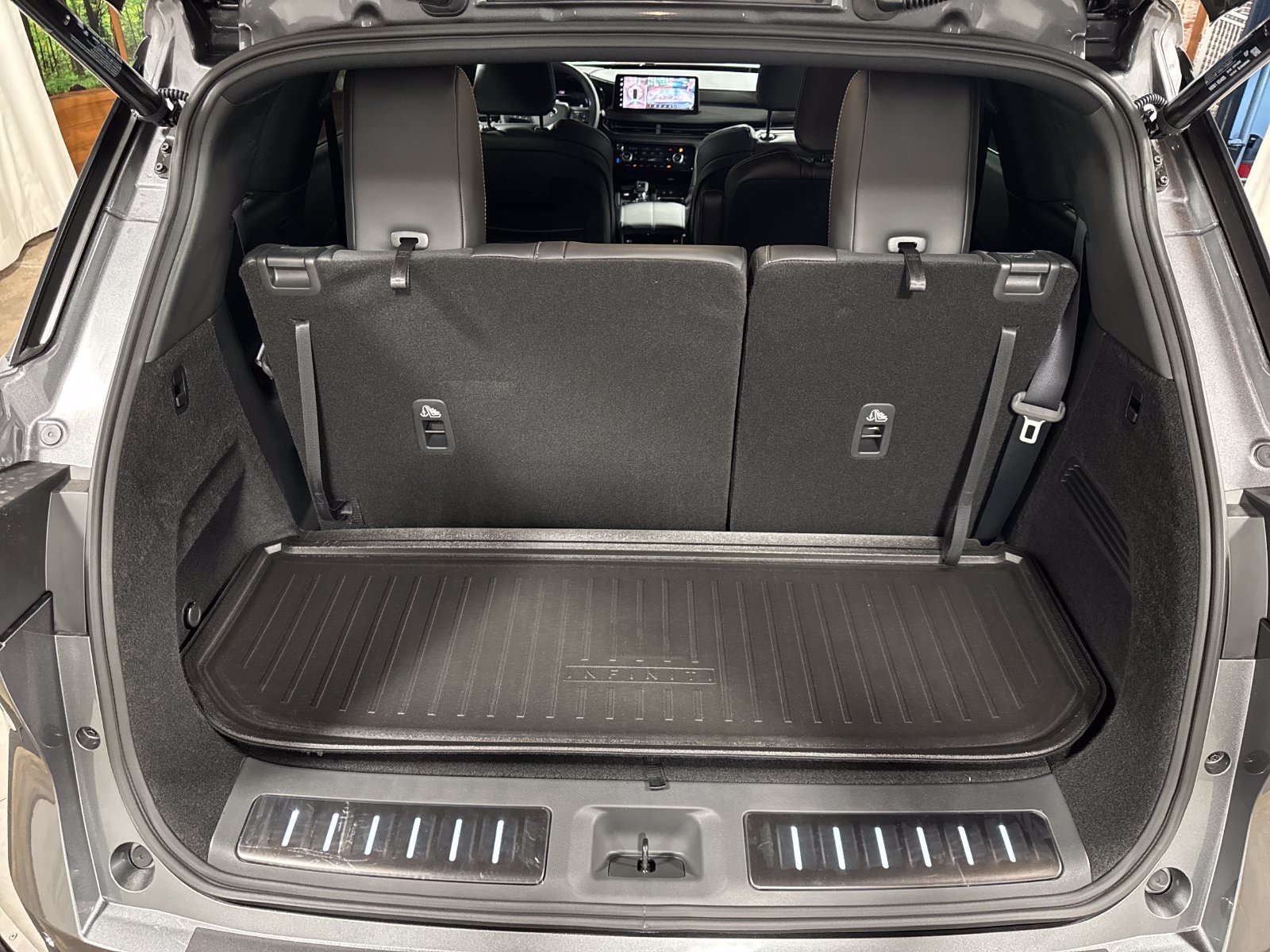 New 2027 INFINITI QX60 Sport w/ Dark Cargo Package AWD/4WD image 25