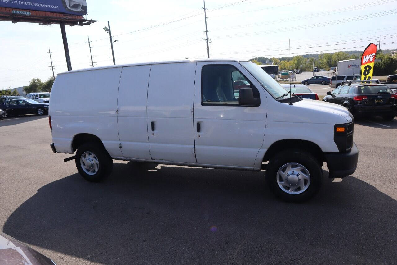 Used 2011 Ford E-250 and Econoline 250 w/ PWR Group image 3