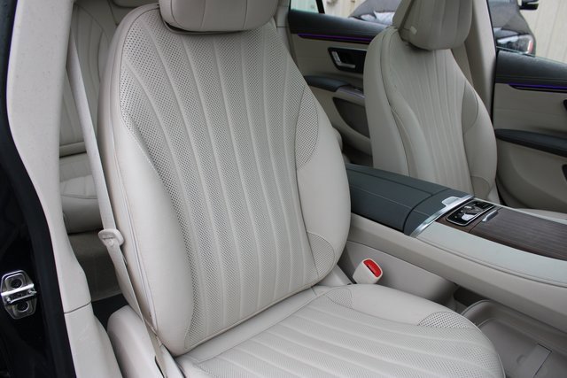 Used 2023 Mercedes-Benz EQS 580 4MATIC Sedan image 14