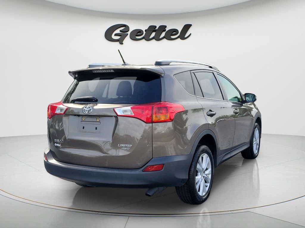 Used 2015 Toyota RAV4 Limited w/ Technology Package AWD/4WD image 5