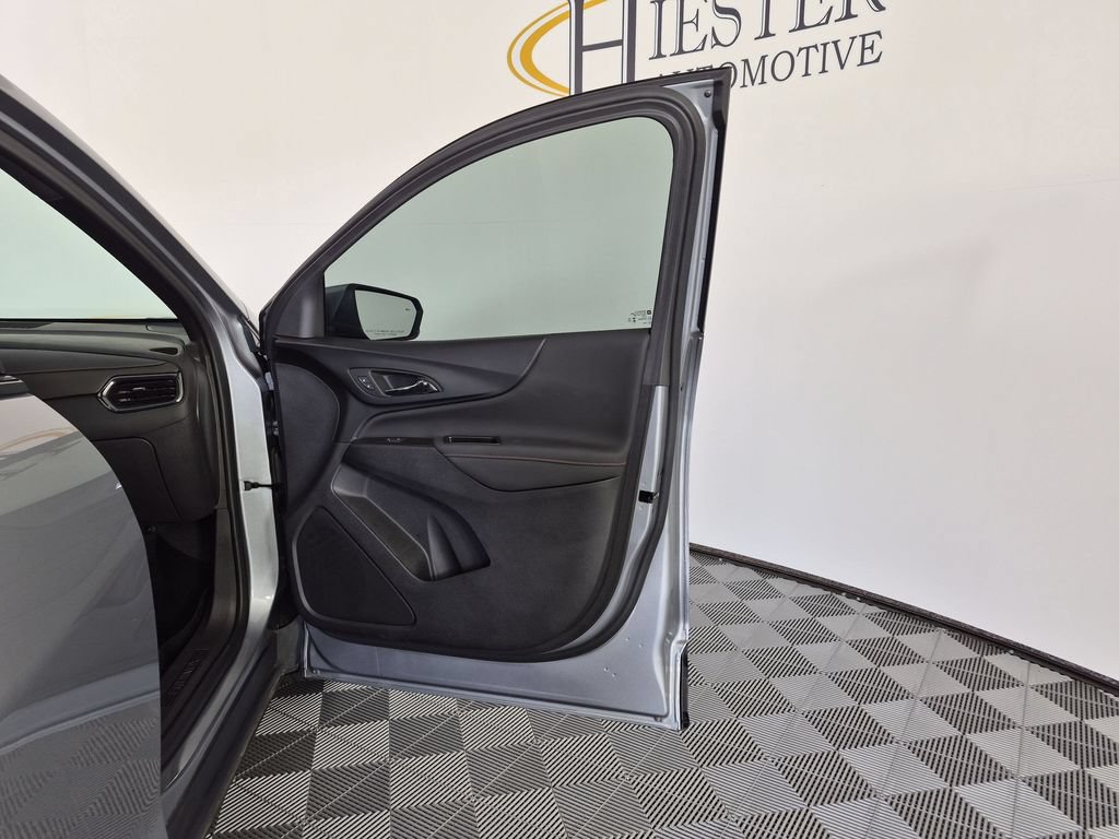 Certified 2024 Chevrolet Equinox RS AWD/4WD image 36