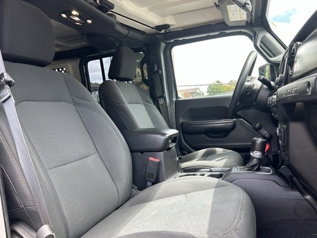 Used 2020 Jeep Wrangler Unlimited Sport image 40