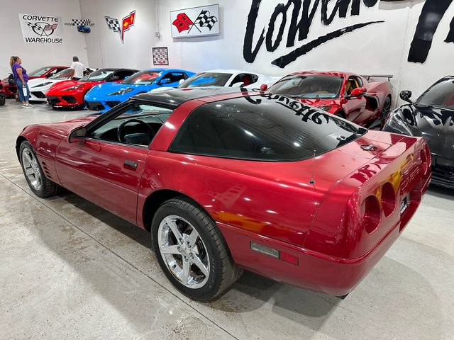 Used 1994 Chevrolet Corvette Coupe RWD image 16