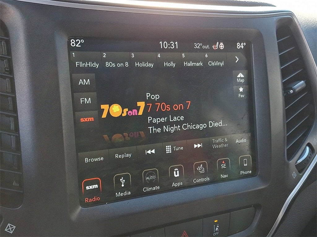 Used 2019 Jeep Cherokee Trailhawk image 18