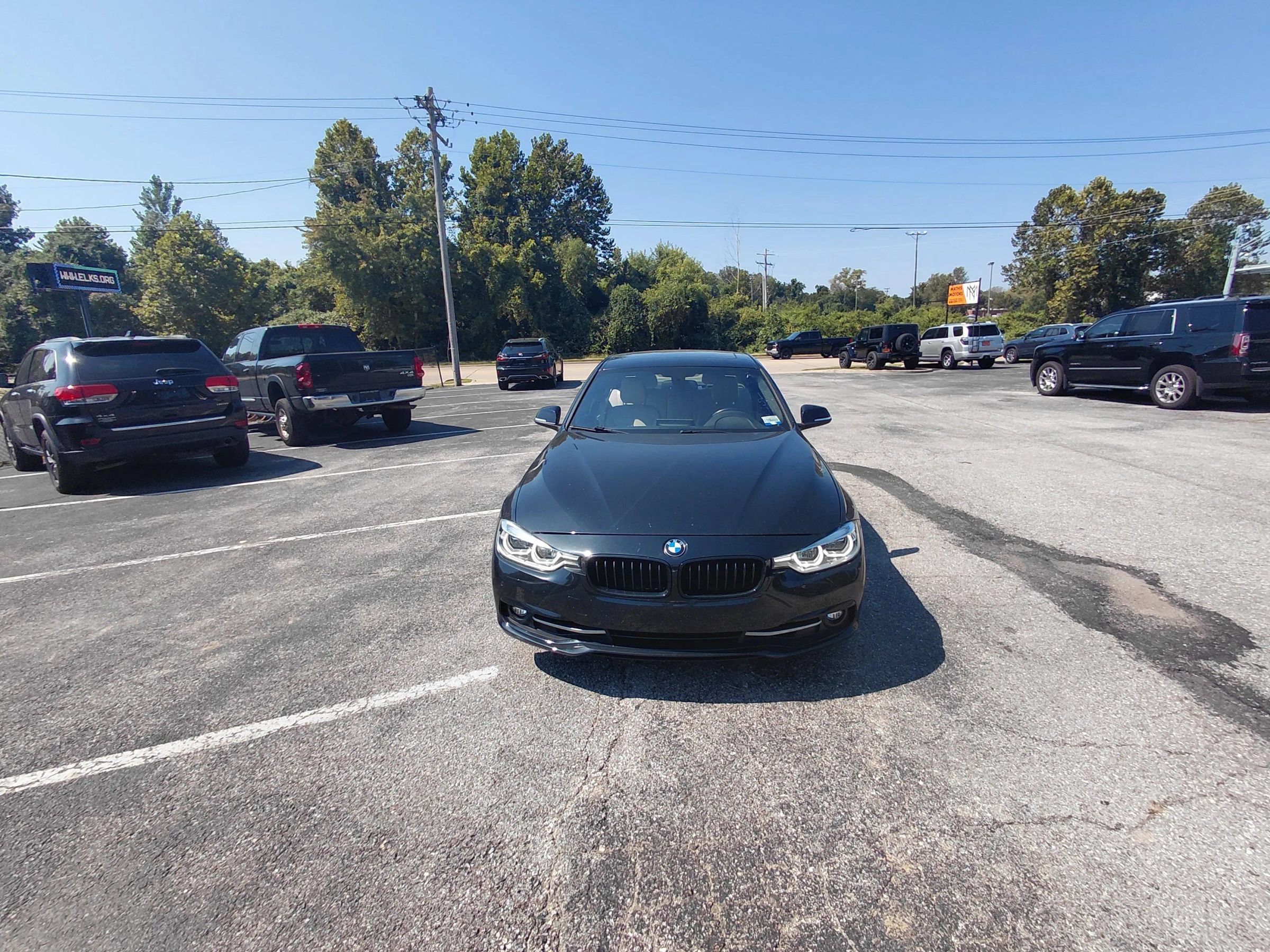 Used 2017 BMW 330i xDrive Sedan AWD/4WD image 8