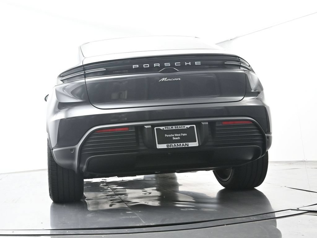 Used 2026 Porsche Macan Electric RWD image 47
