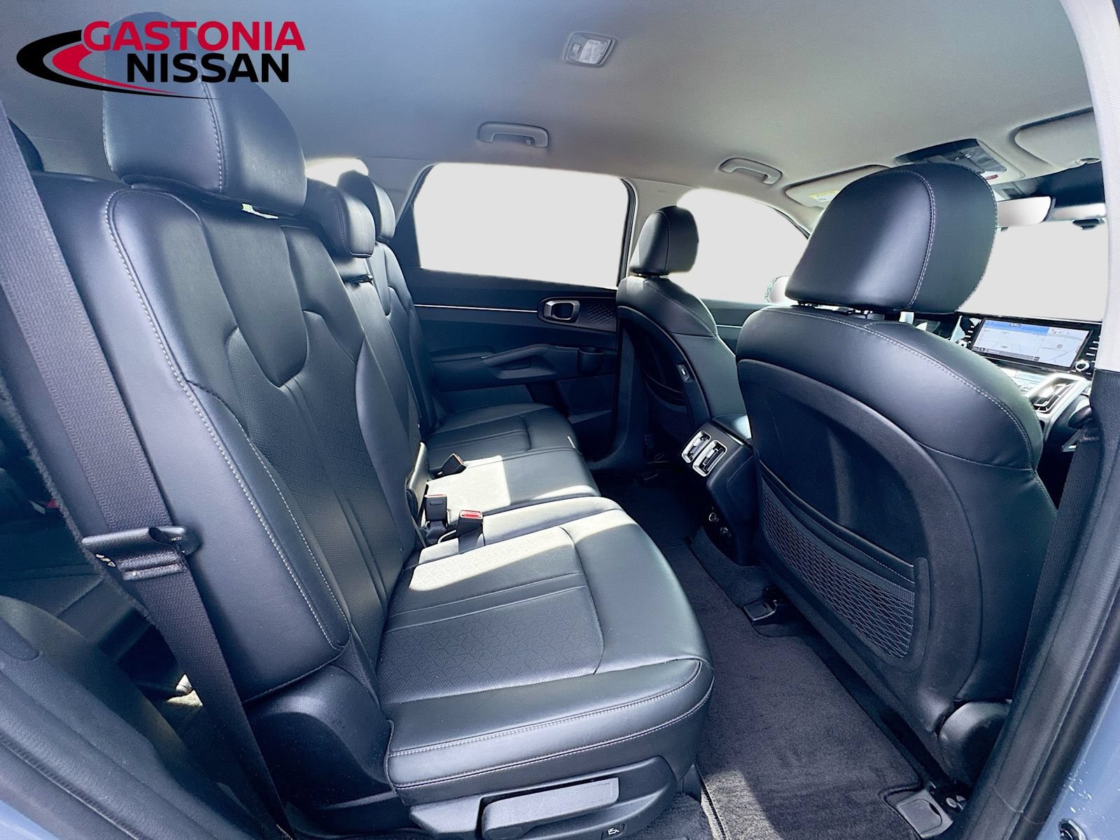 Used 2022 Kia Sorento S FWD image 38