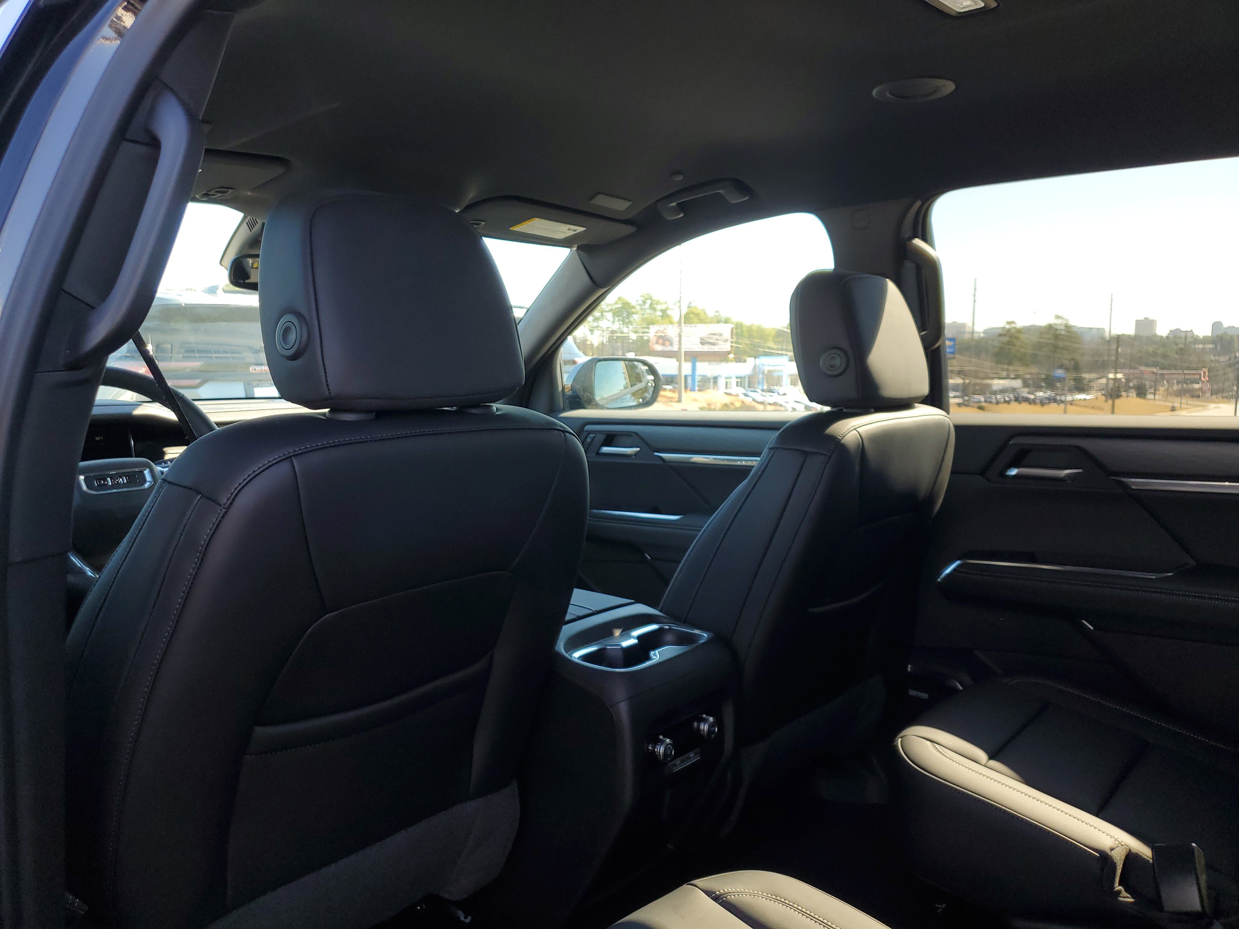 New 2025 GMC Acadia Elevation w/ Elevation Premium Package image 8