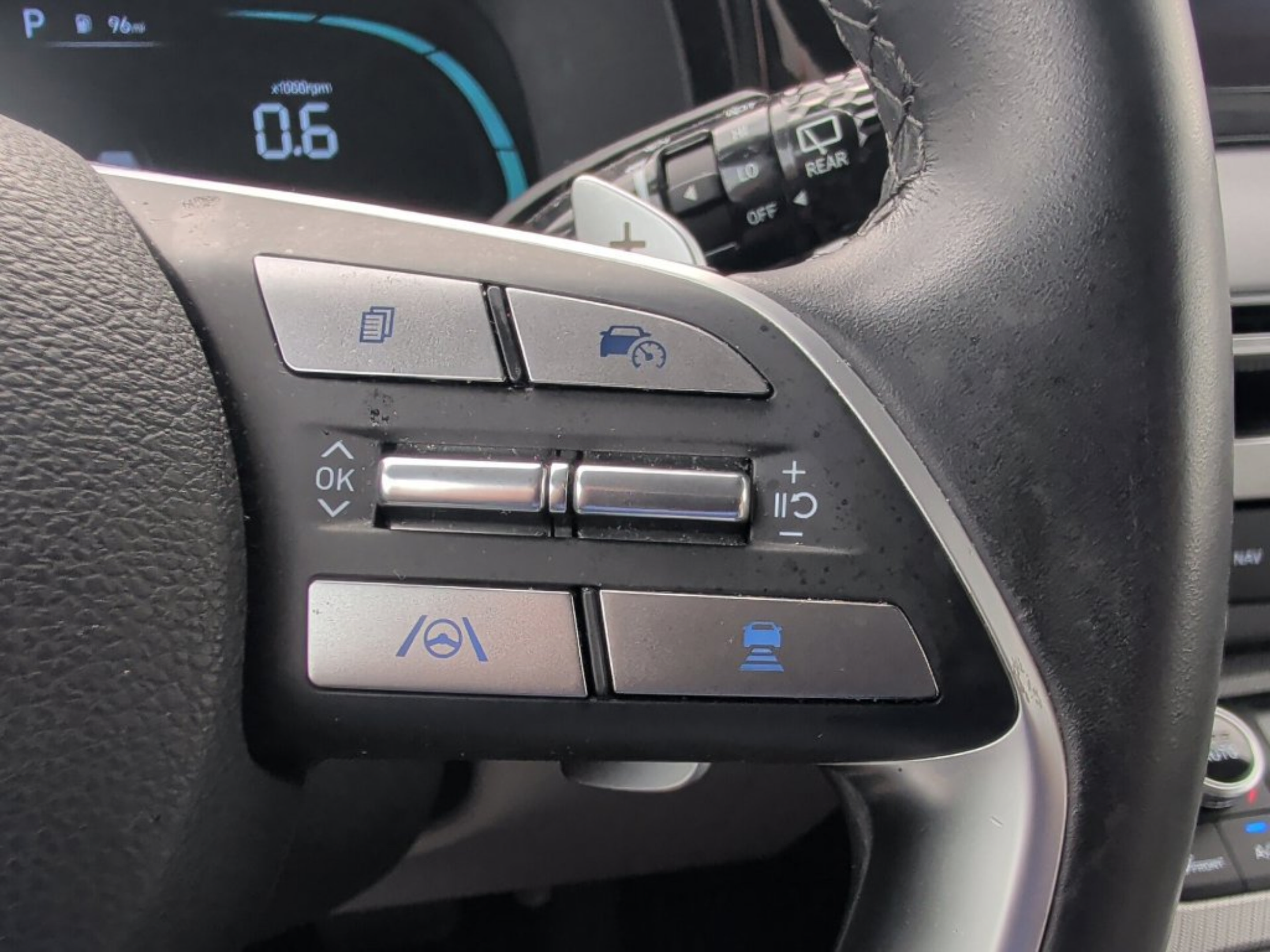 Used 2024 Hyundai Palisade SEL FWD image 19
