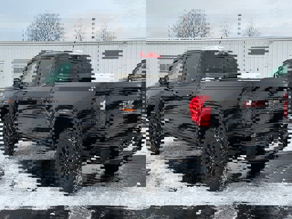 New 2026 GMC Canyon Elevation image 5