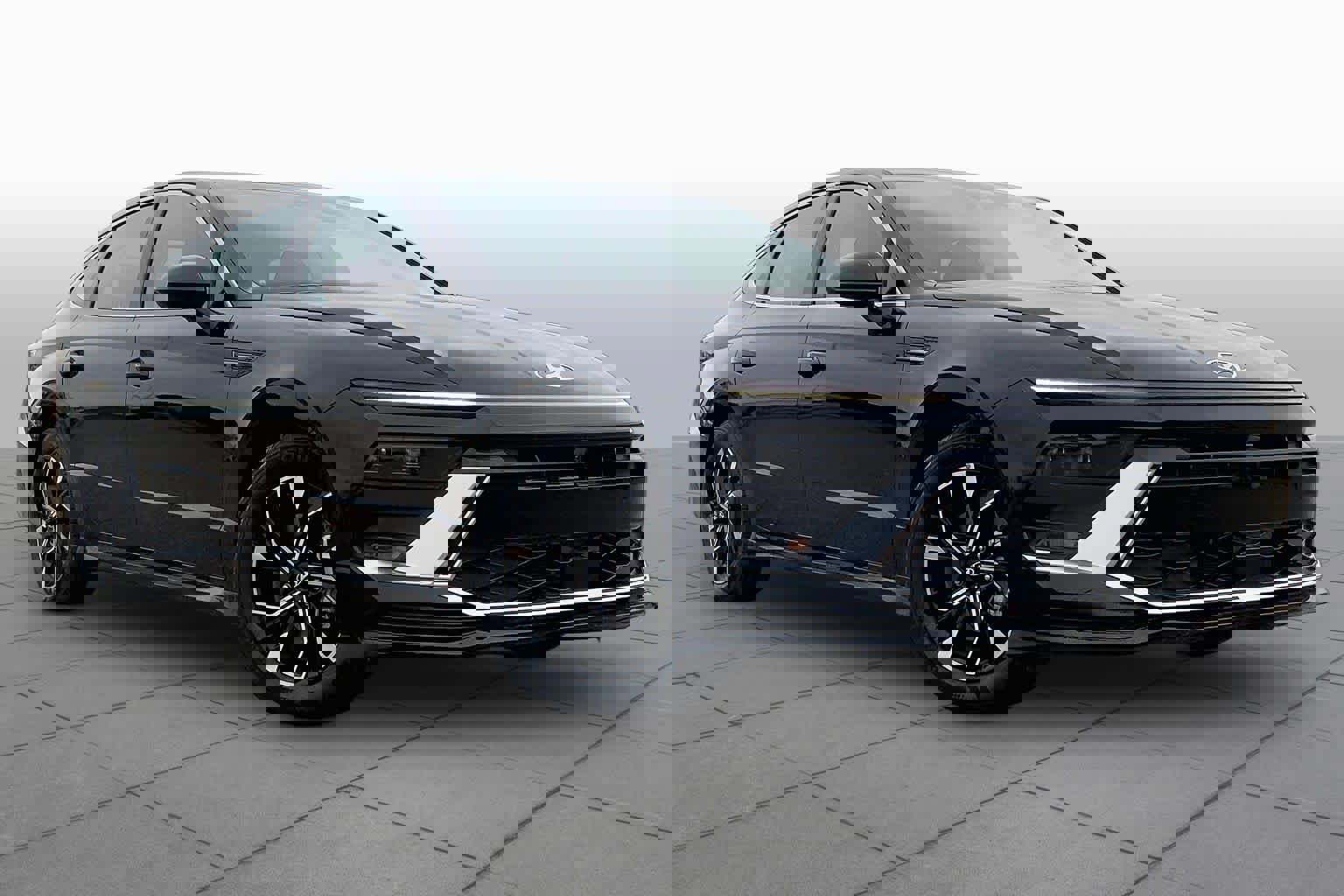 Used 2025 Hyundai Sonata SEL FWD image 3