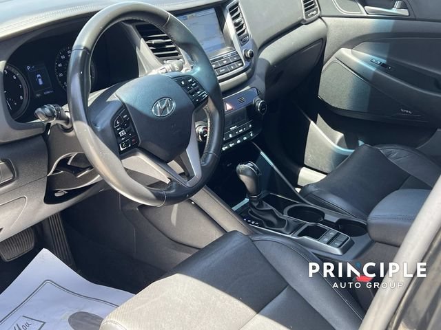 Used 2018 Hyundai Tucson SEL Plus w/ Cargo Package AWD/4WD image 13