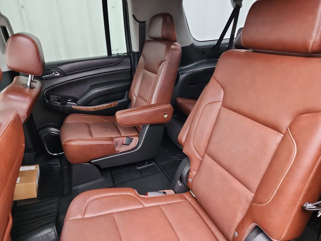 Used 2020 Chevrolet Suburban Premier w/ Premier Plus Edition image 41